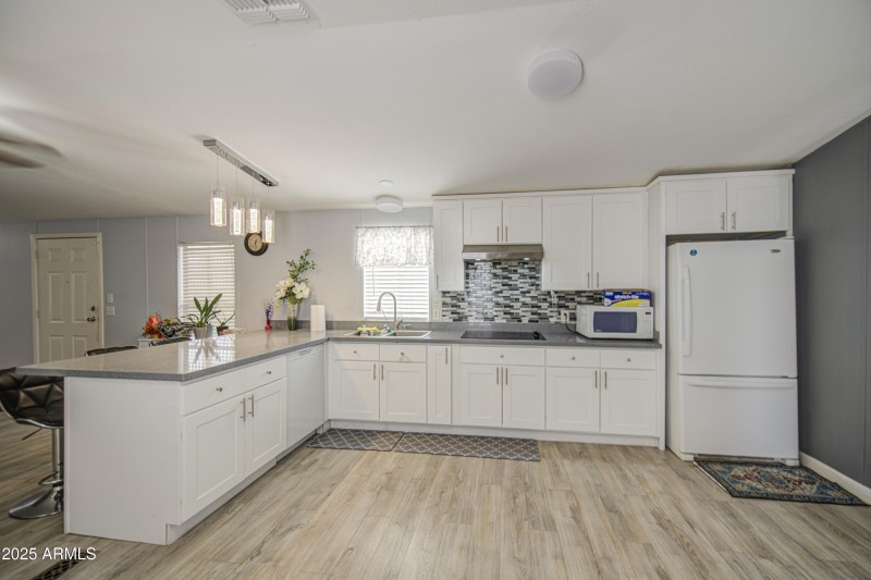 Kitchen 4