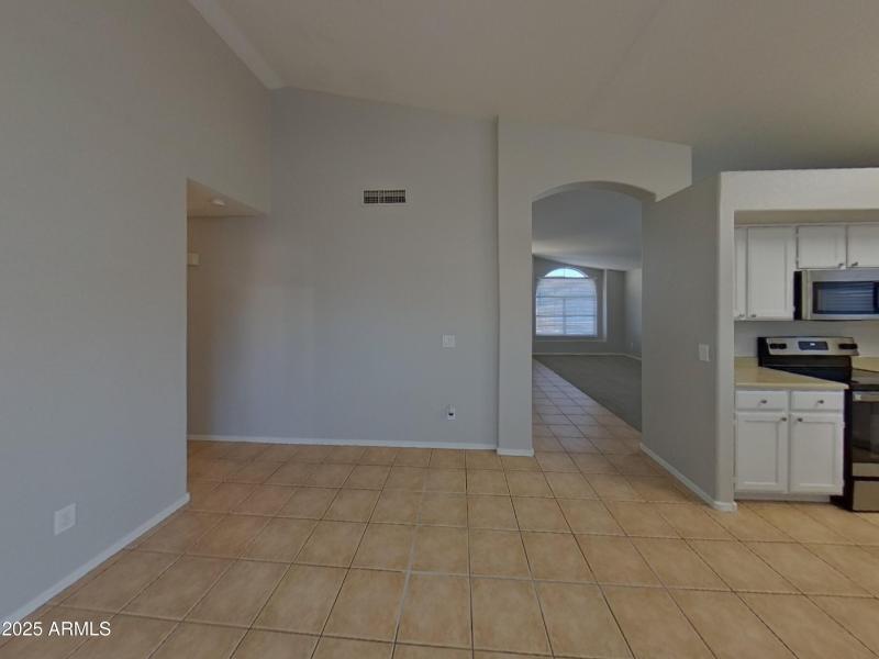 3_pc_9s4iUyeCRD_GzMbD0WiVg_layout_1