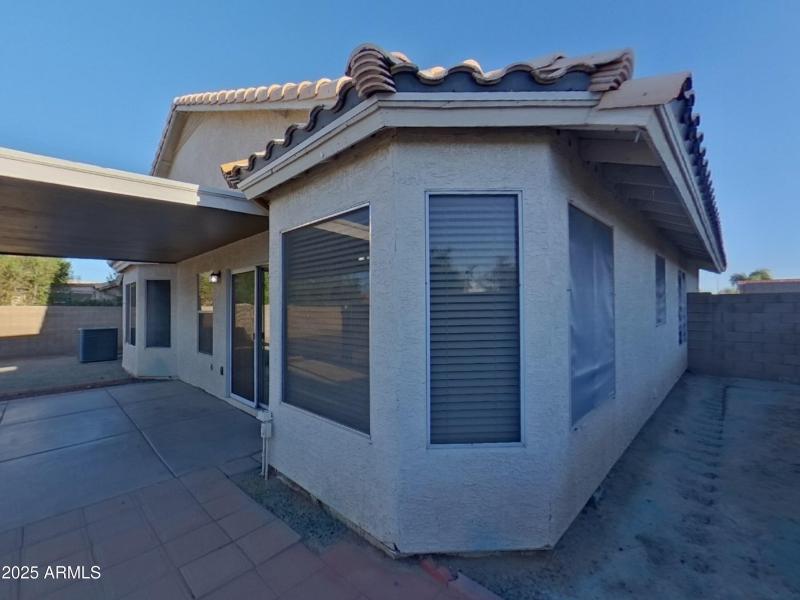 28_pc_pQcugmGSw3_7BVyDKyAWi_center_0