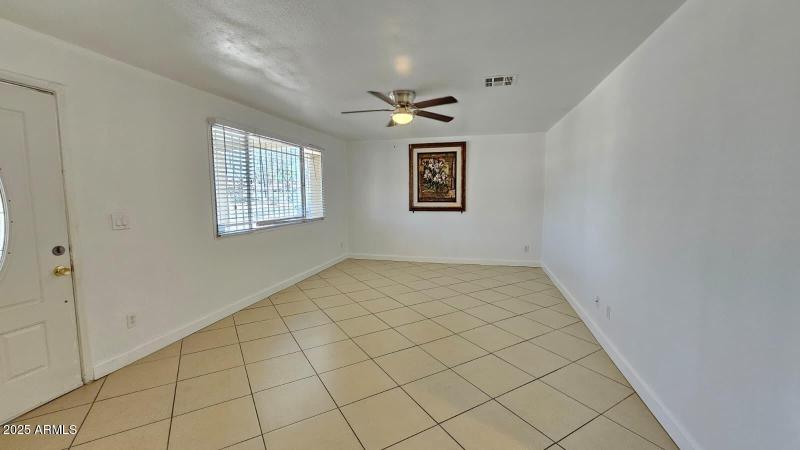 WhatsApp Image 2025-09-12 at 14.25.31_fc