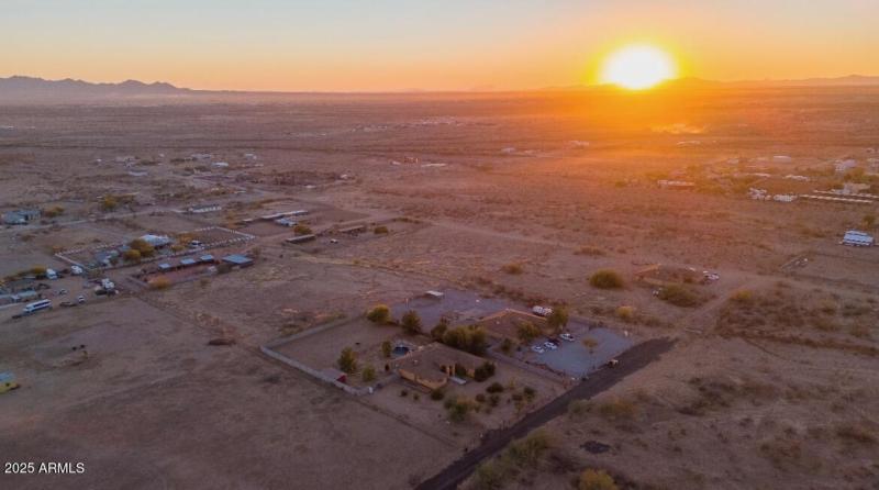 23011 W WILDCAT DRIVE