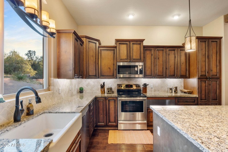 21-Kitchen (5)
