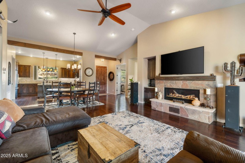28-Living Room
