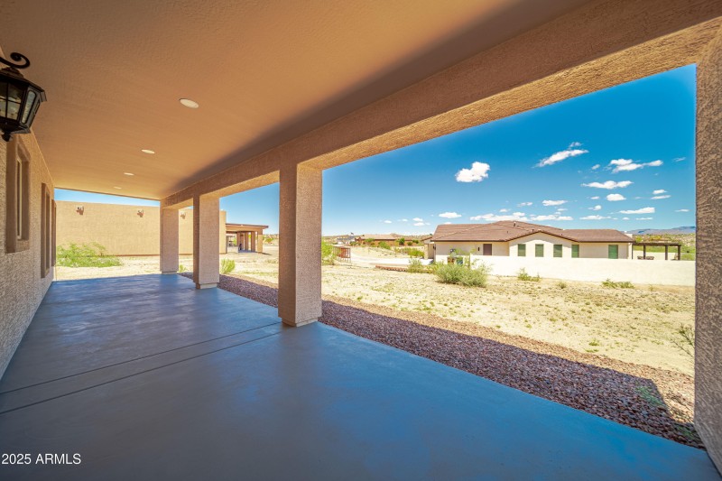 Back View Covered Patio to north (1)