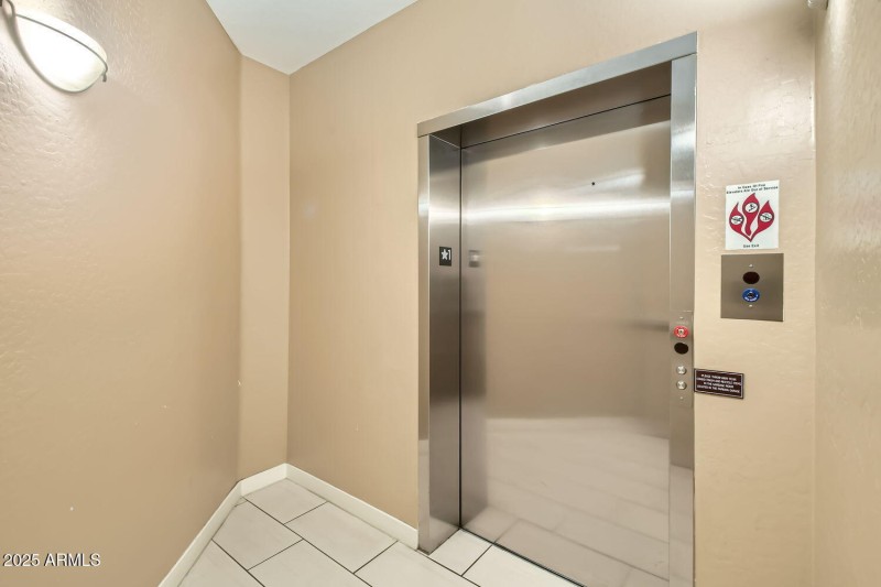 5450 E Deer Valley Dr Building 10 Unit 1