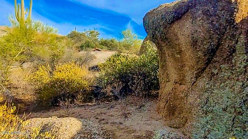 paths thru rocks