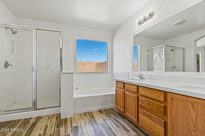 40-web-or-mls-Done Interior-11