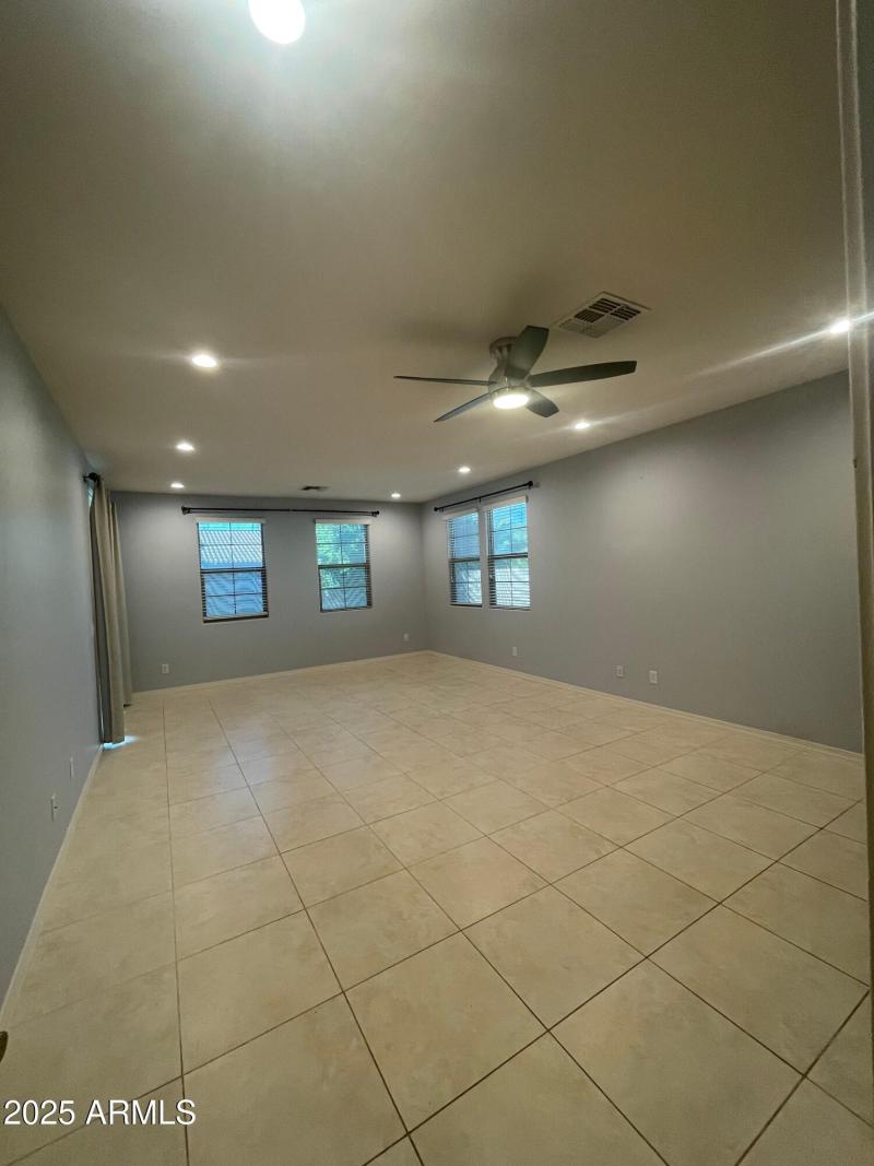 748B9B82-6886-4435-AF4D-2DBA1312BE99