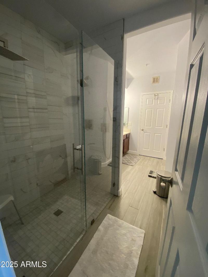 sig condo shower