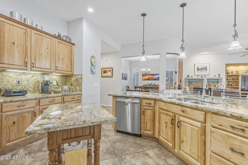 4644 E Sourwood