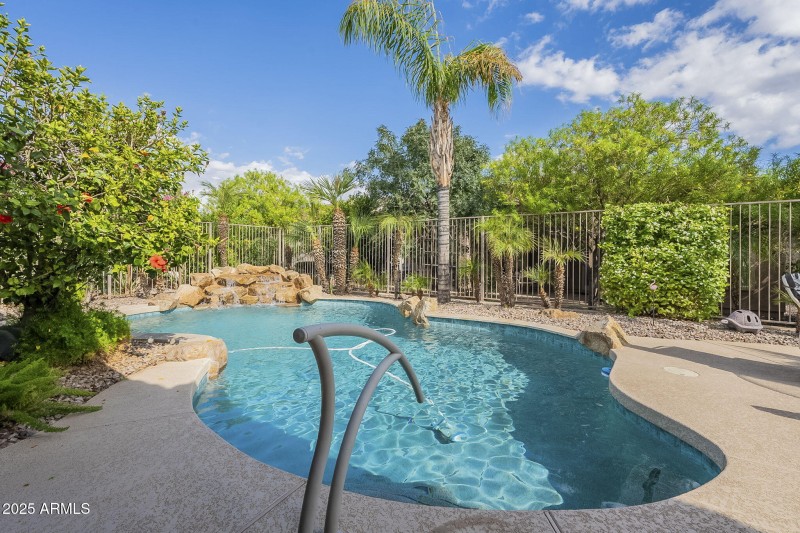 4644 E Sourwood