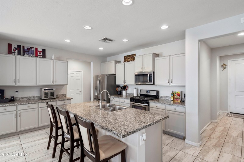 14-Kitchen
