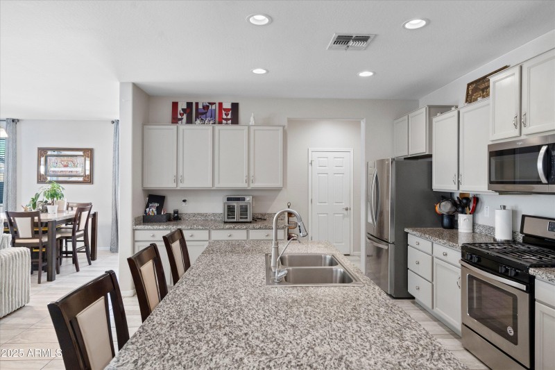 18-Kitchen
