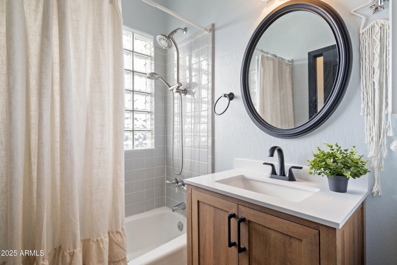 2nd Bathroom Main Level