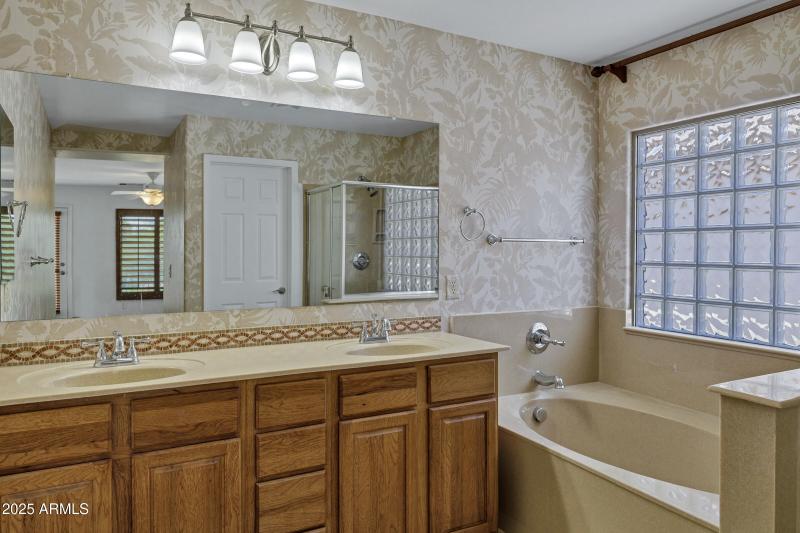 3828 E Trigger Way-23