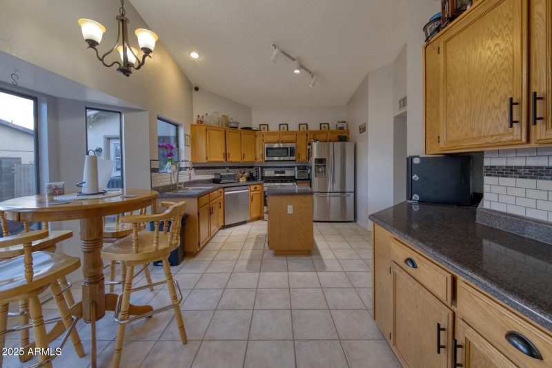 088073-4993 Santiago Court