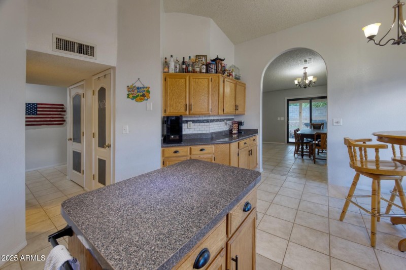 088093-4993 Santiago Court