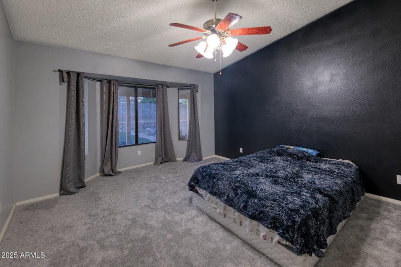 088133-4993 Santiago Court