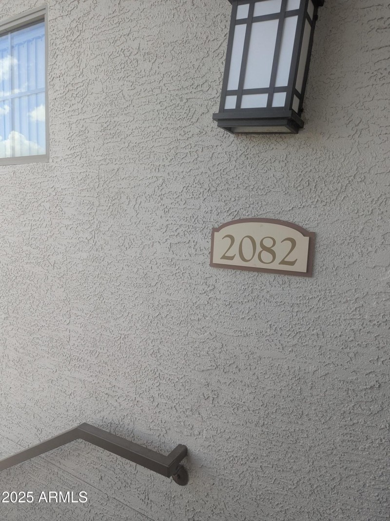 1000010597