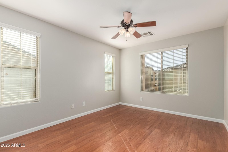 3969 E Cat Balue Dr
