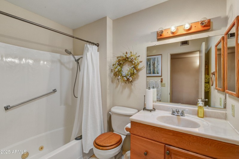 017_Bathroom