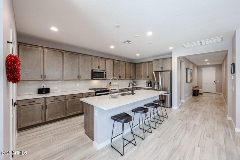 20250312165428489060000000-o