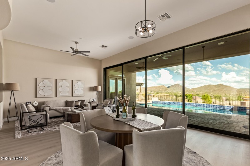 12 Mountain Cove