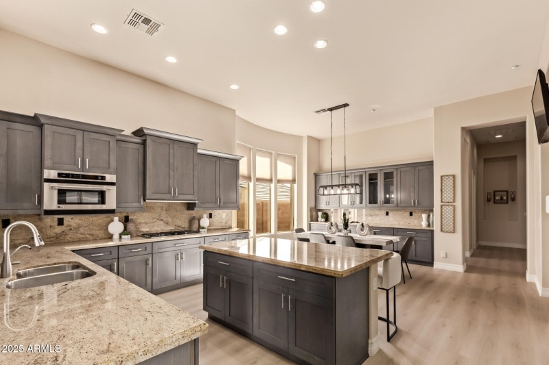 22 Mountain Cove