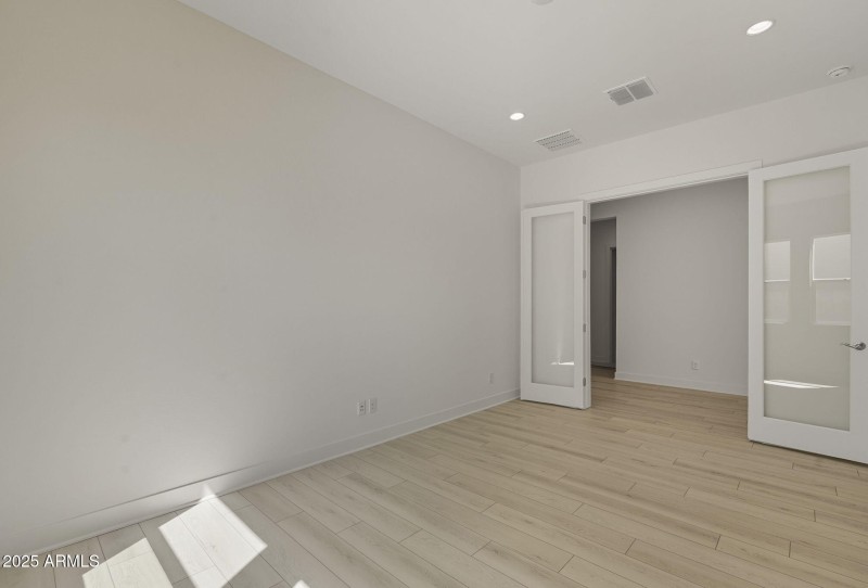 Flex Room