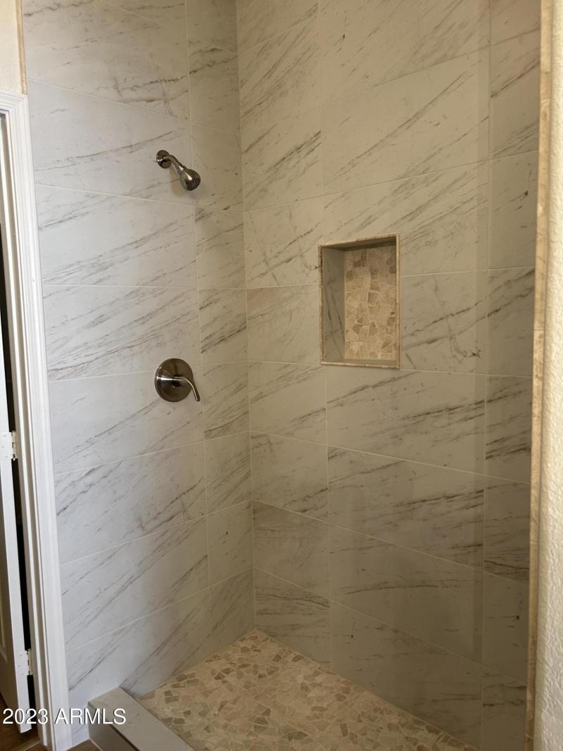 NEW PORCELAIN SURROUND IN SHOWER
