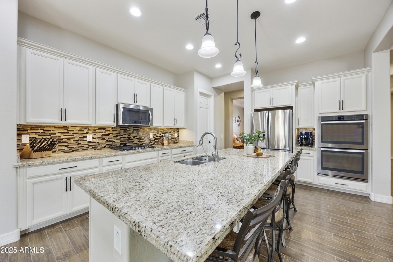 Granite counters!