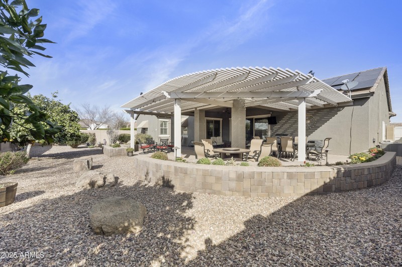 Wrap around pergola