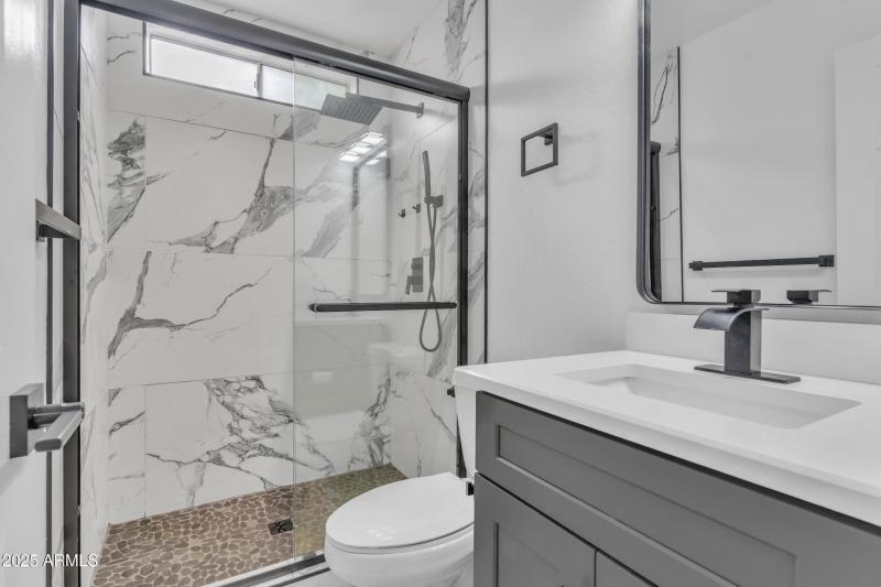 Bath 2/Walk In Shower