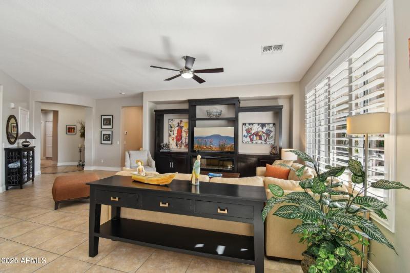 8-web-or-mls-N 155th Dr-04042025-006