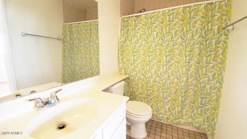 17227 N 16th DR Bath2