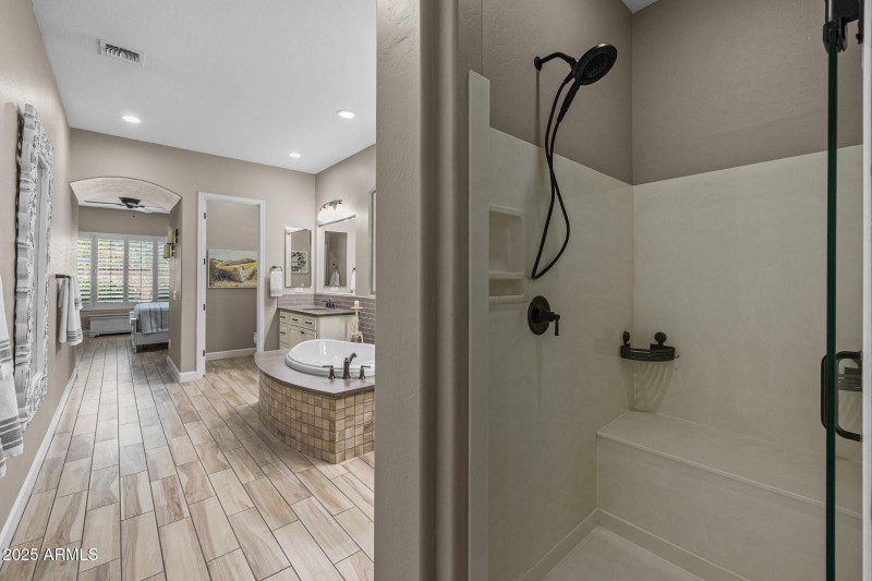 Primary Suite Bathroom