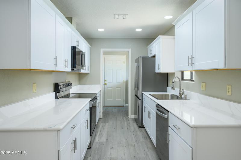 161 Starlite Drive-13