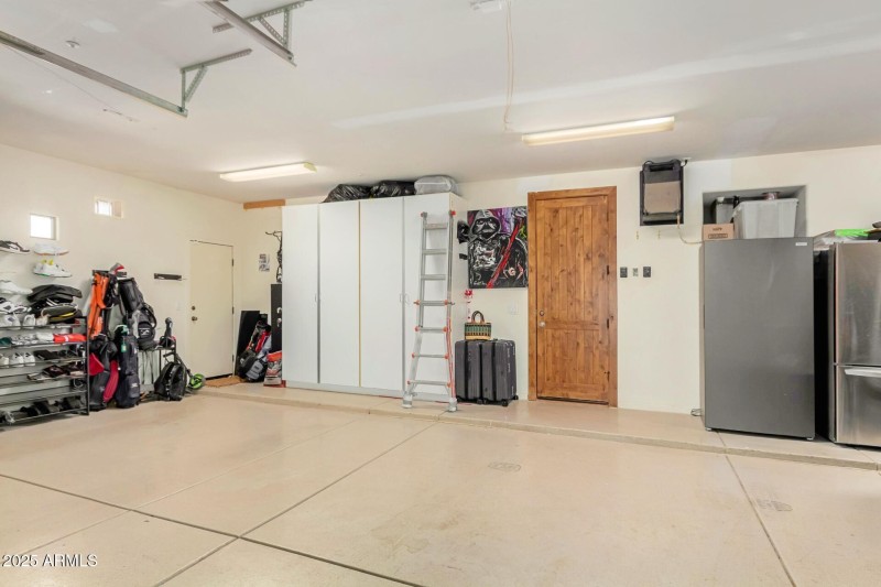 Spacious Garage