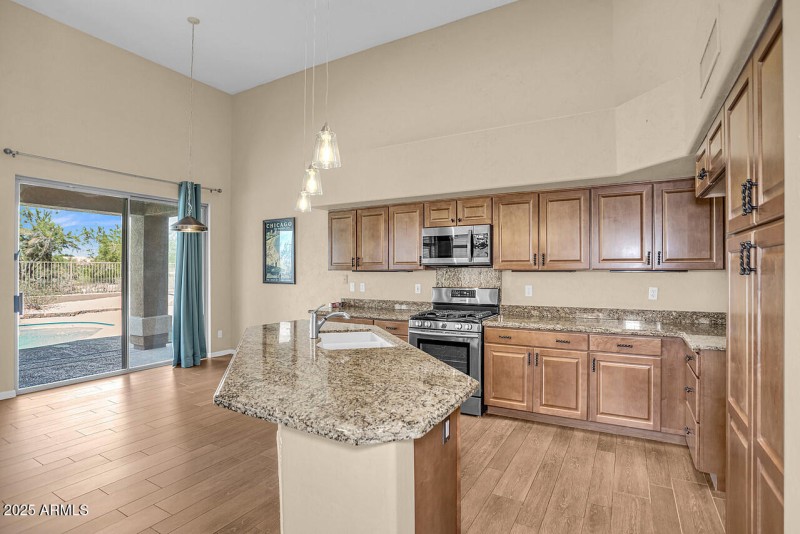 4952 E. Justica St-9-1280