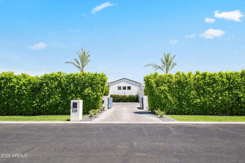 Gated Motor Court