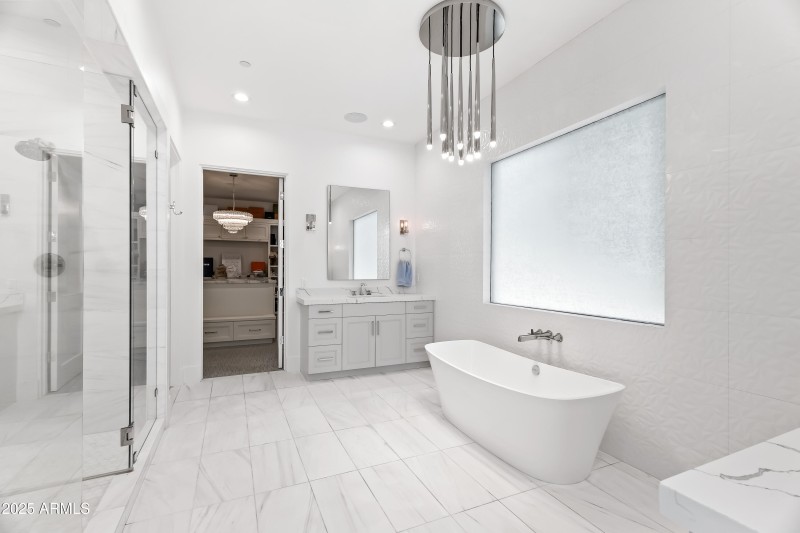 Primary En Suite