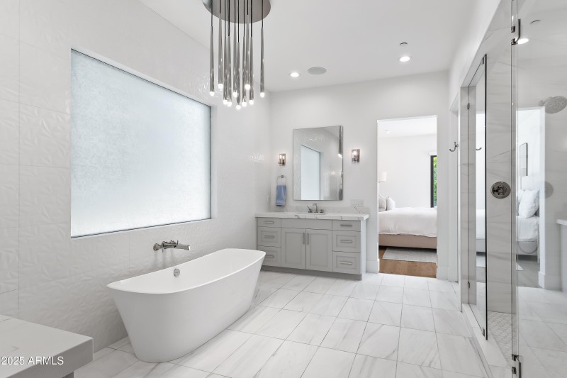 Primary En Suite