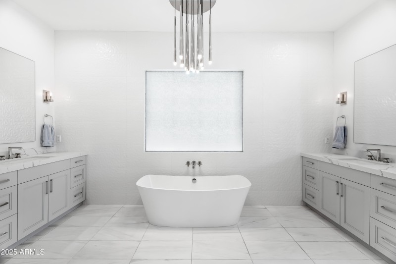 Primary En Suite