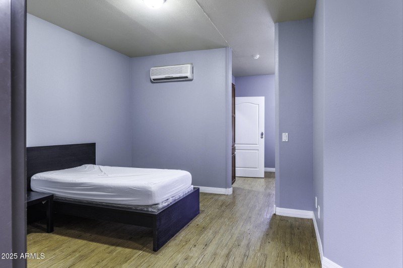 Two Room Suite (101-110, 115-116) 2