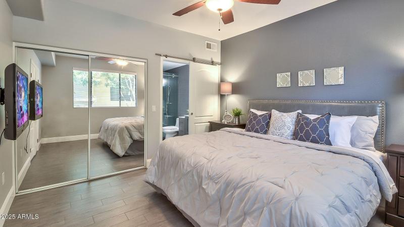 Primary Bedroom w/ Ensuite Bath