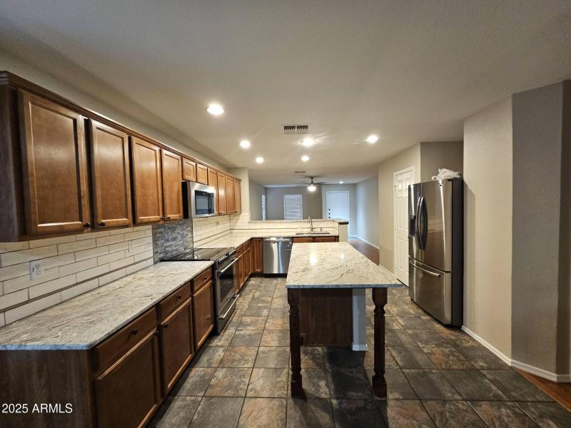 1f62be15edd741e183a6a130f712695e