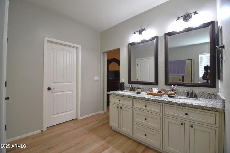 20250318235954199019000000-o