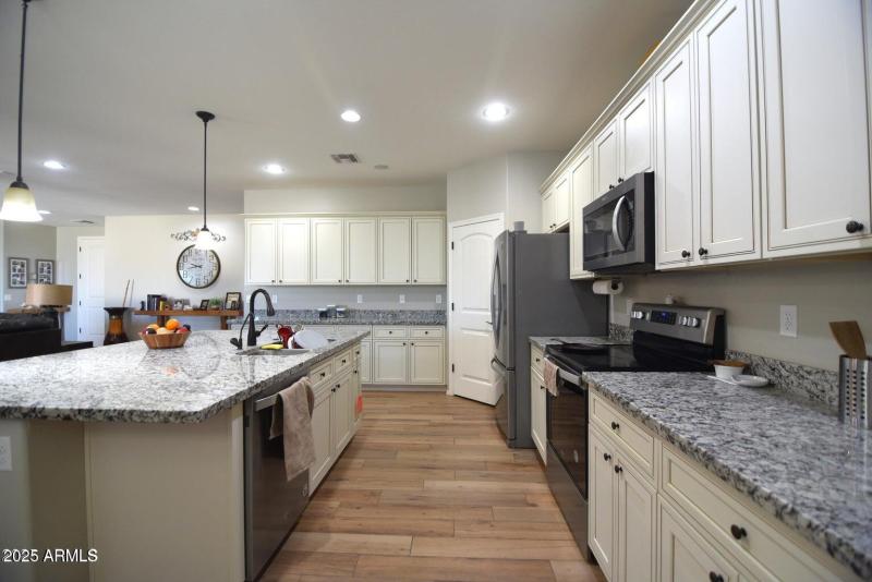 20250318235941690381000000-o