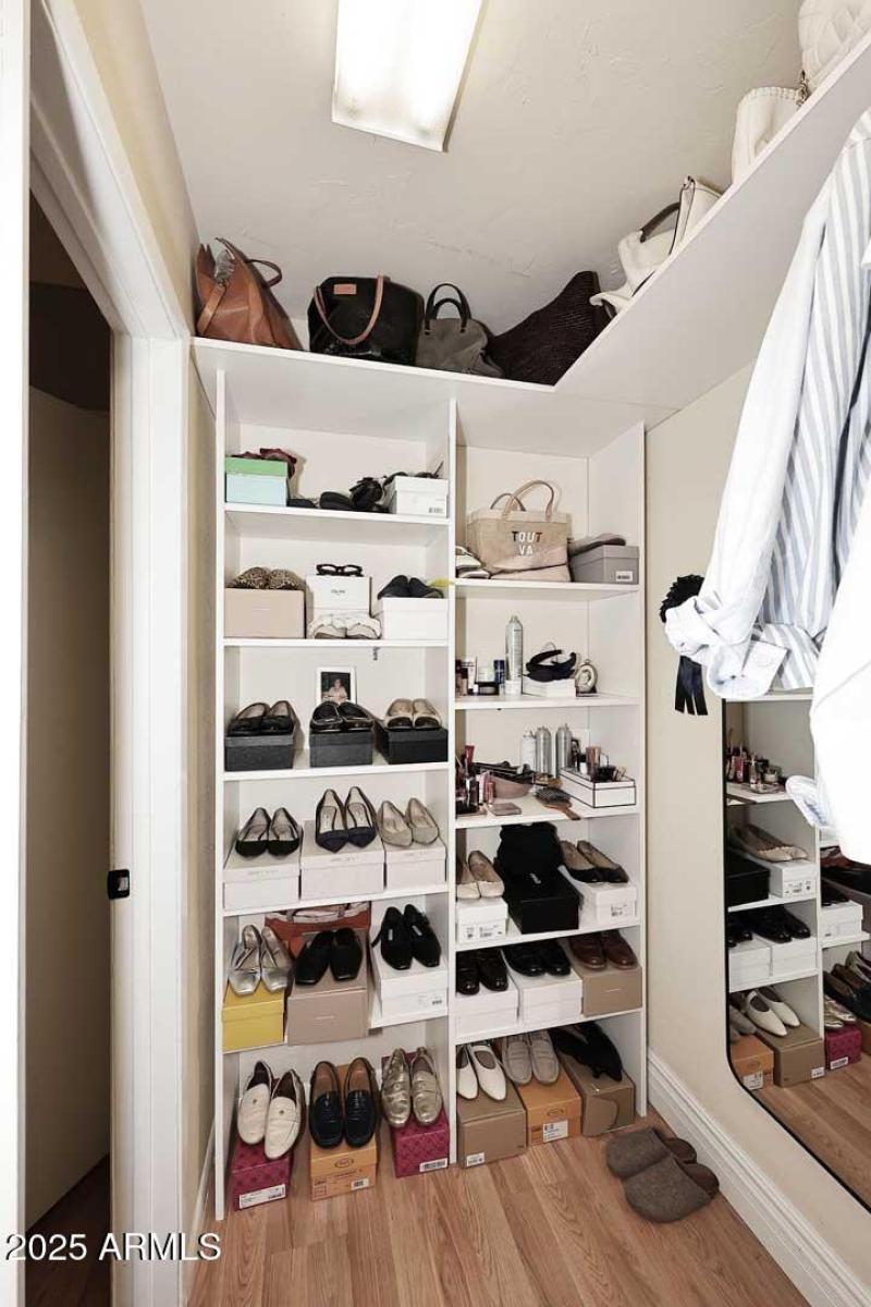 Walk-in Closet