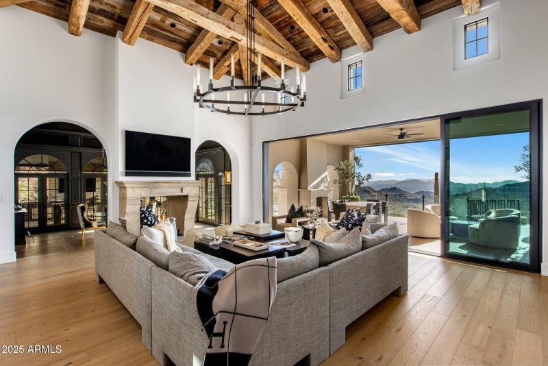 2-web-or-mls-D46A9110 copy